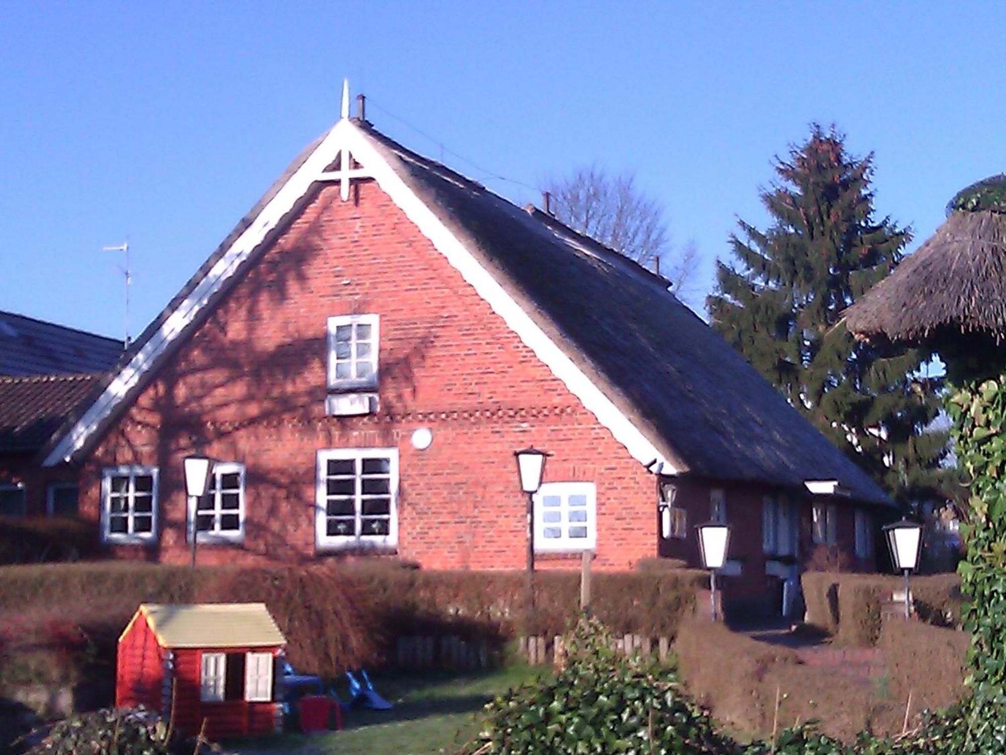 Отель Nobis Krug Gross Sarau Экстерьер фото